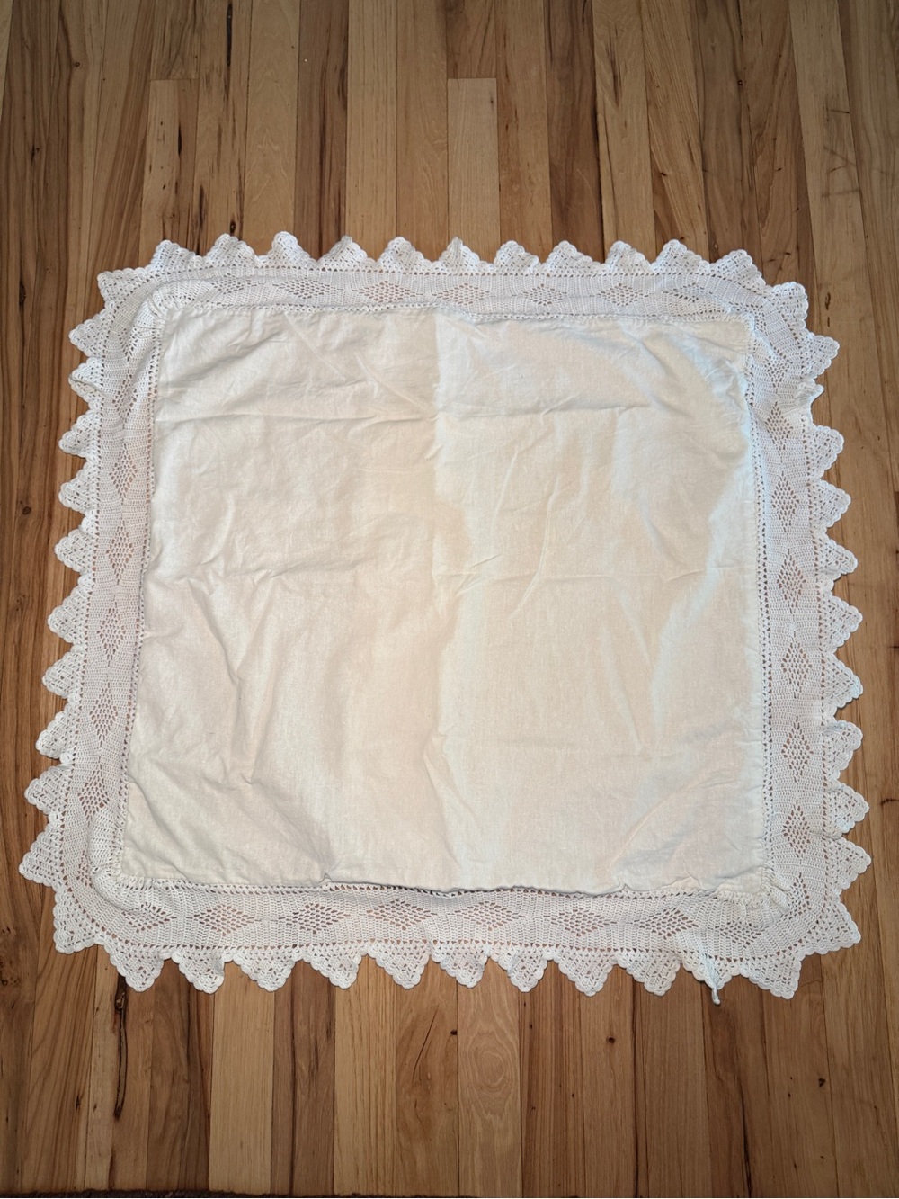 Ralph Lauren Cotton-Blend Euro Crochet Trim Pillow Sham (1)
